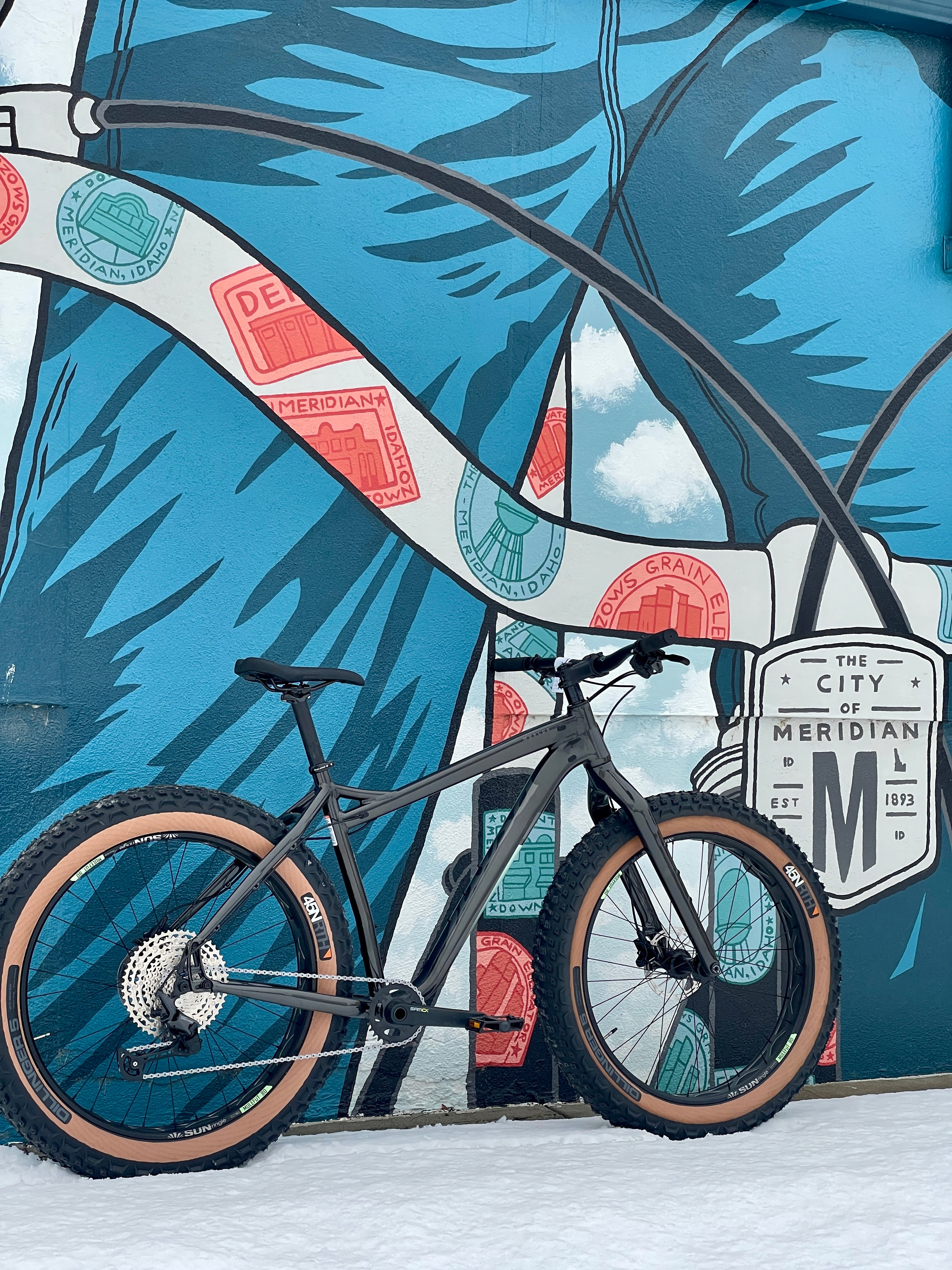 Salsa Mukluk Deore 11 Fat-Tire Bike Size Large