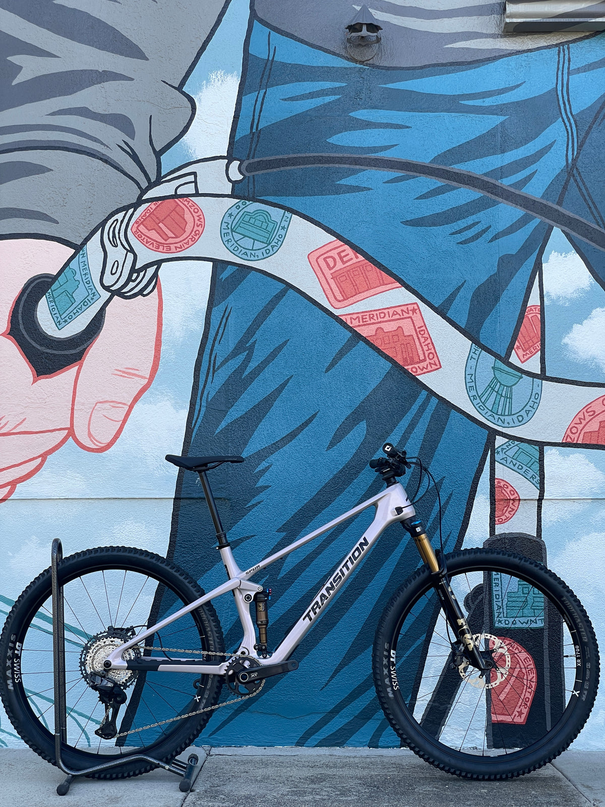 2026 Transition Spur XT Di2 L Frostberry SALE - $6,999